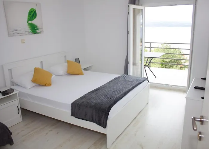Lounger Apartment