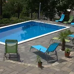 Lounger